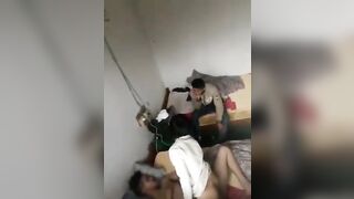 偷拍2男1女接力