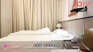 探花大熊約炮貼心大長腿 把月經搞出來了妹子說她很自責