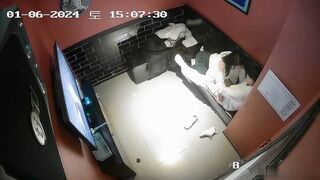 攝影機偷拍 KTV包房學生情侶下午翹課體驗性愛的快樂