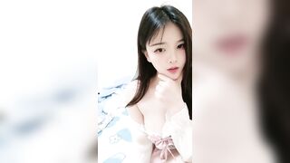 大奶美女【葡萄柚咻】展示傲人身材 - 5