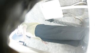 廁拍 無毛靚妹沖BB-15