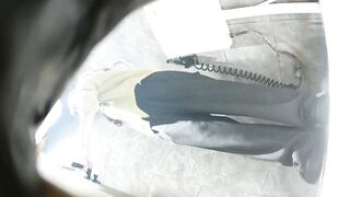 廁拍 無毛靚妹沖BB-05