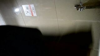 【廁拍】高畫質全景 酒吧美女小姐姐 -11