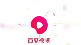 台灣蘿莉美少女cherrycat1108（櫻桃貓）約個洛麗塔妹妹去天台拍寫真獸慾上頭光天化日露出操穴超刺激後入好怕人有人看到