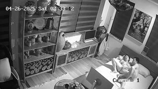 【家庭攝影機偷拍】極品夫妻天天做愛-14