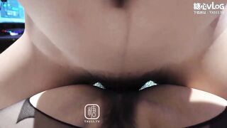 享受性快樂的【女性第一視角】 看大肉棒 瘋狂撞擊自己的小穴 爽的噴水 無套內射-06