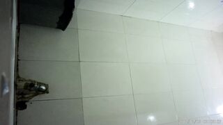 廁拍 女神 高跟少婦-01