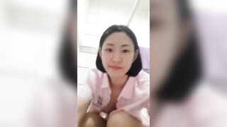 台灣學妹和男友之間的私密視訊遭曝光 2